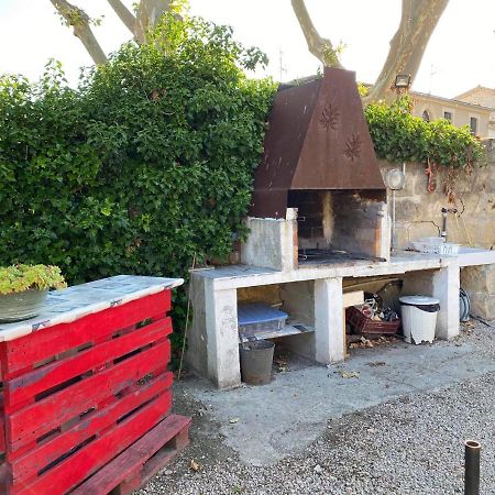 Chez Marinette Apartment Le Cailar Екстериор снимка