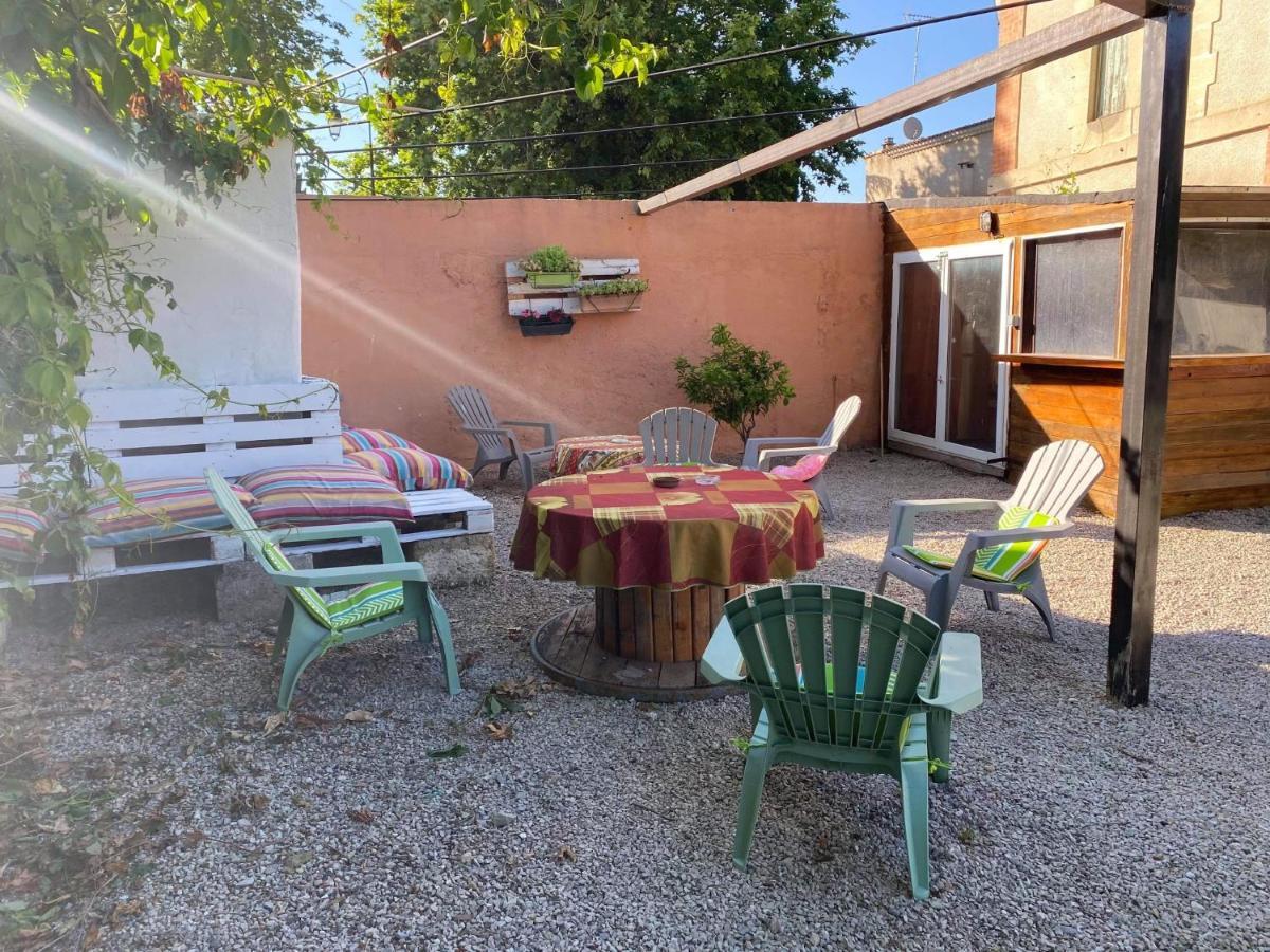 Chez Marinette Apartment Le Cailar Екстериор снимка
