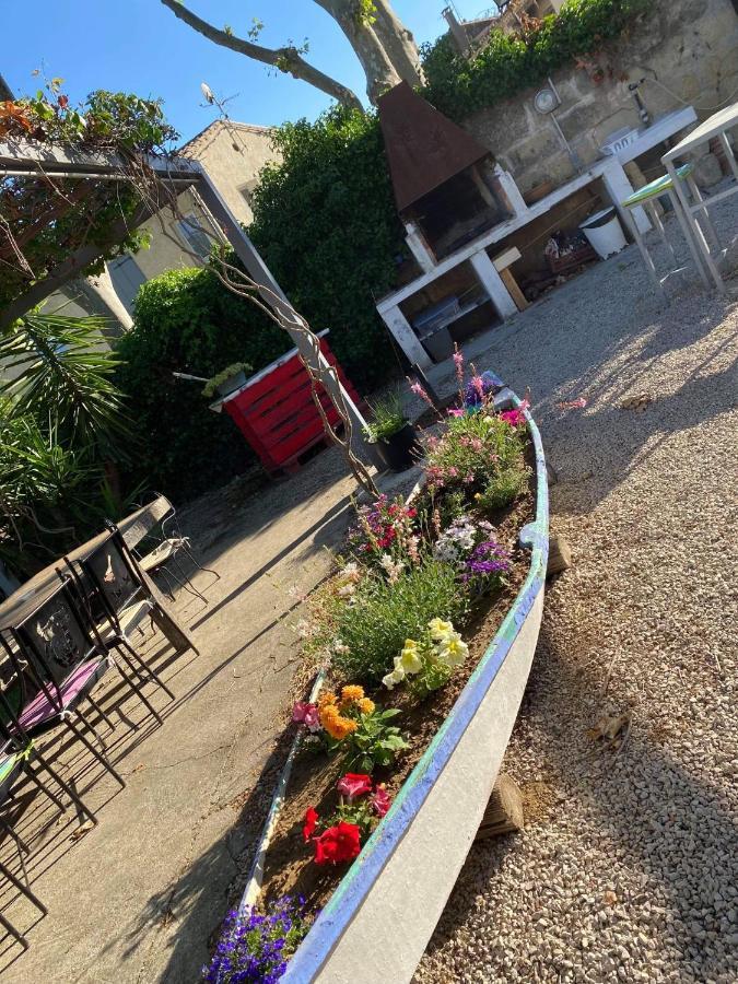 Chez Marinette Apartment Le Cailar Екстериор снимка
