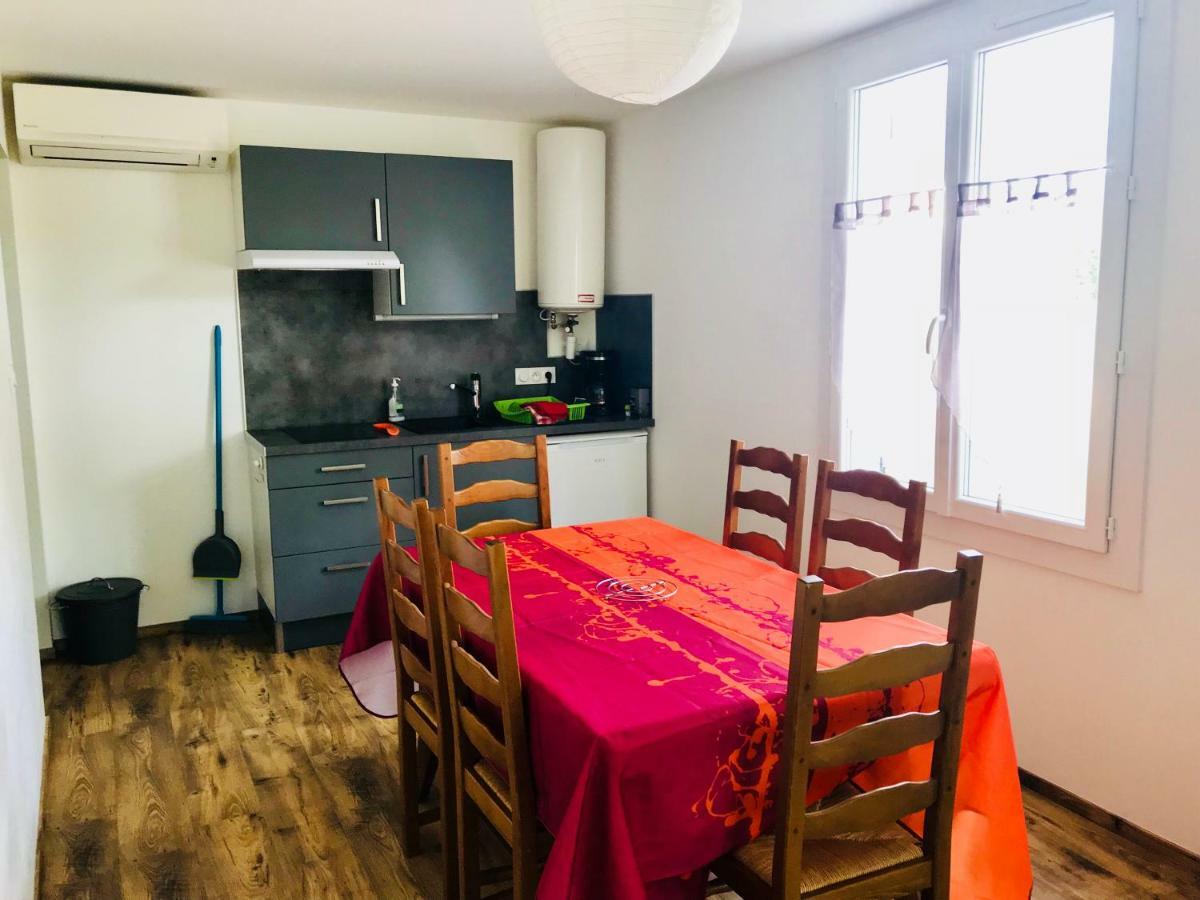 Chez Marinette Apartment Le Cailar Екстериор снимка